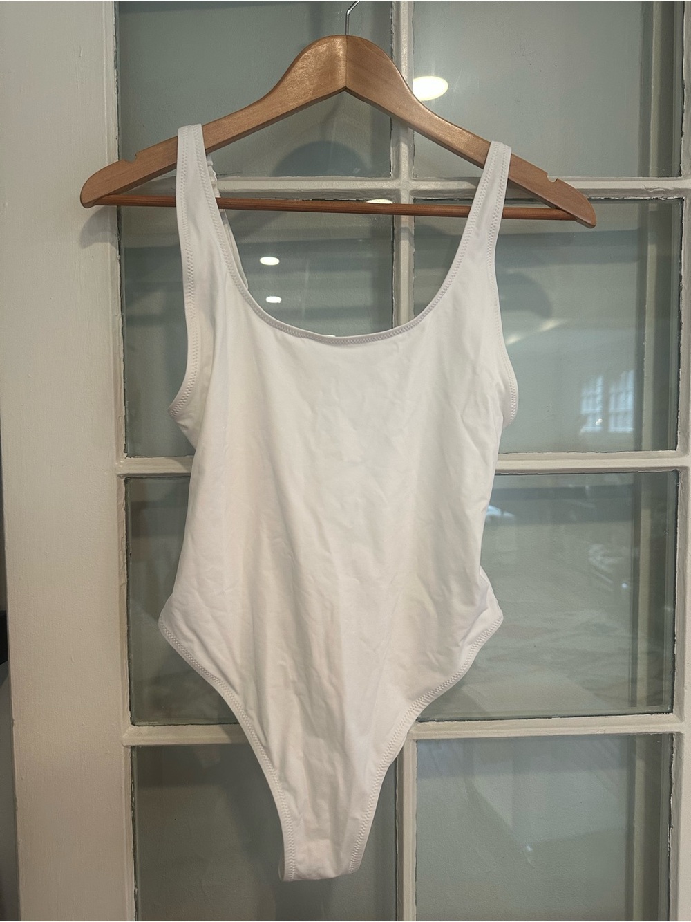 SKIMS Signature Swim Scoop Neck One Piece Large - Picture 8 of 9